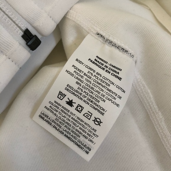 ✔️ NWT✔️ NIKE Sportswear Tech Fleece cape - Picture 5 of 9